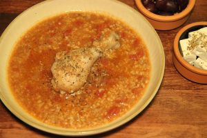 Trachanosoupa – Trachanasuppe mit Hähnchen