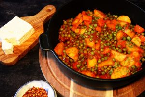 Arakas laderos – Erbsen in Tomatensoße